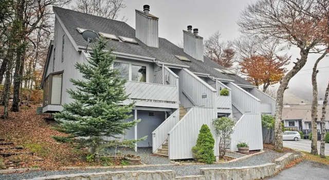 Апартаменты с 2 комнатами с балконом All-season Base in Beech Mountain, Pets Welcome!