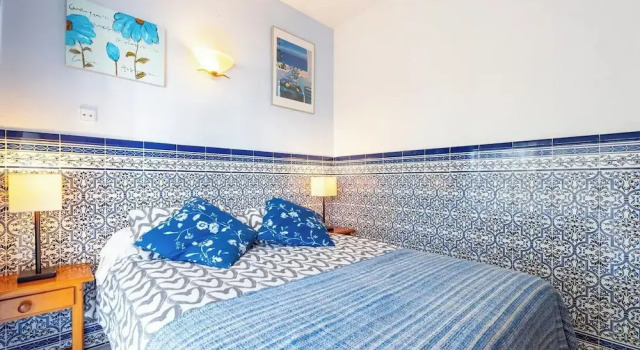 4 Bedroom 6 Guests Apartment 60m From Beach