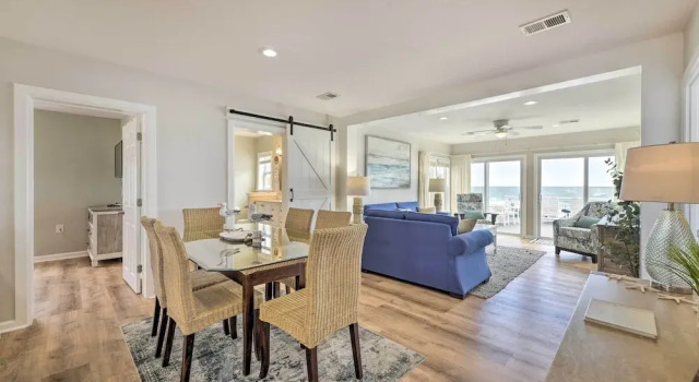 Breezy PCB Retreat w/ Direct Beach Access!
