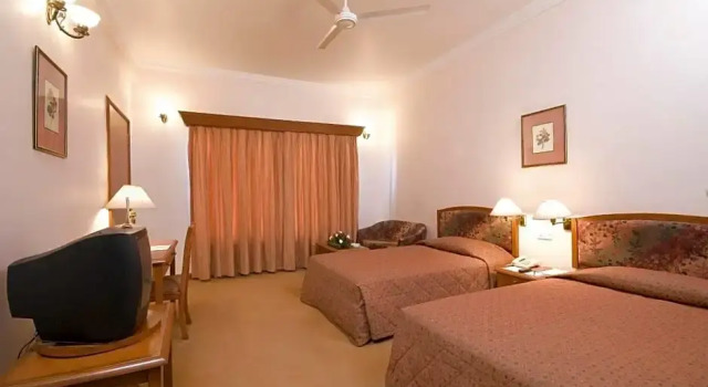Двухместный номер Deluxe Hotel Express Residency-Jamnagar