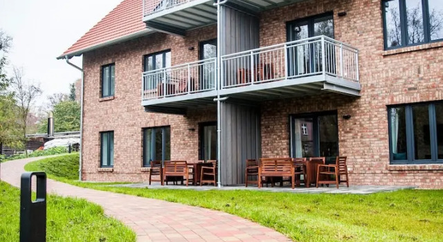 Apartmenthaus Feldberg, Забронировать Апартаменты/квартира Фельдберг Feldberg Lake District, рядом с Церковь Фельдберга
