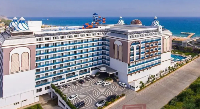 Albahir Deluxe Hotel