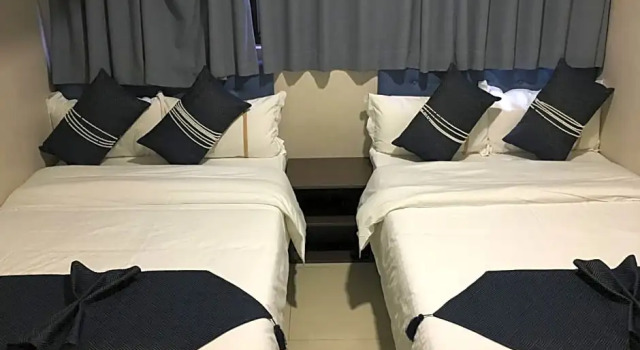 Четырёхместный номер Standard Seasons Hotel