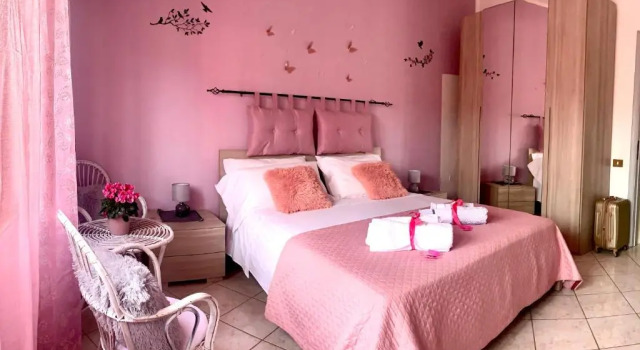 Butterfly House, Забронировать Отель Отели Виллапутцу с бассейном, Бассейн