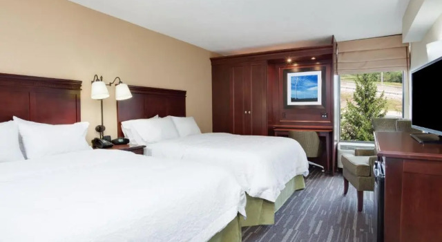 Четырёхместный номер Standard Hampton Inn Somerset