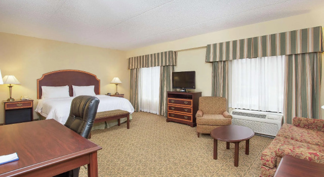 Двухместный люкс Hampton Inn Pikeville