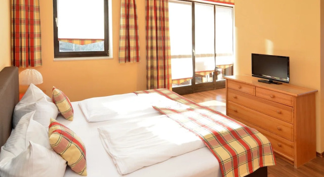 Ferienpark Wildgatter, Rezervasyon Otel Grafenwiesen havuzlu oteller, Yüzme Havuzu
