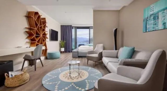 Nikki Beach, Book Hotel 5-stjernede hoteller i Tivat, 5*