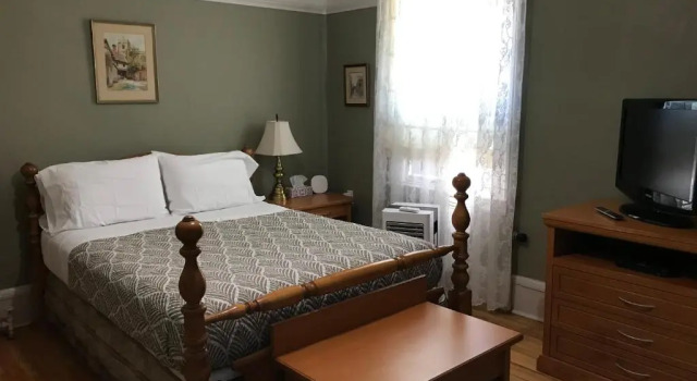Двухместный номер Standard с балконом Stirling House