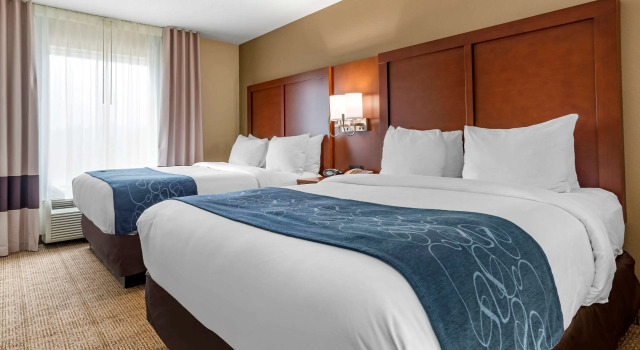 Четырёхместный люкс Comfort Suites Niceville Near Elgin Air Force Base
