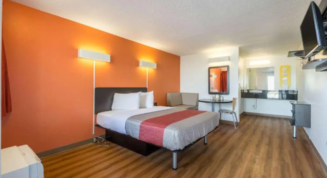 Номер Deluxe Motel 6 Indianapolis, IN – South