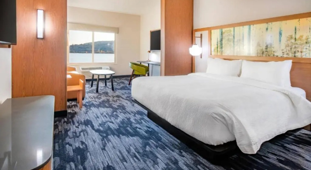 Двухместный люкс Fairfield Inn & Suites by Marriott Klamath Falls