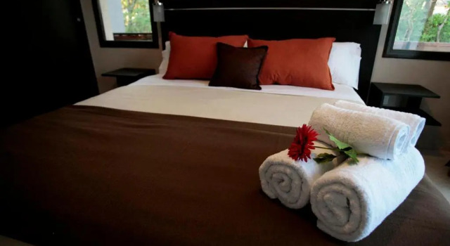Апартаменты Deluxe BlackStone Apart Boutique Hotel