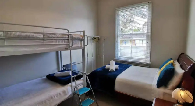 Трёхместный номер Comfort Regent Residential Villa