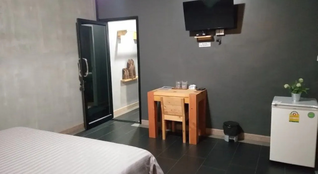 Casa & Cafe De Nadi, Забронировать Отель Отели Ка Бин Тха Бу Ри с парковкой, Парковка