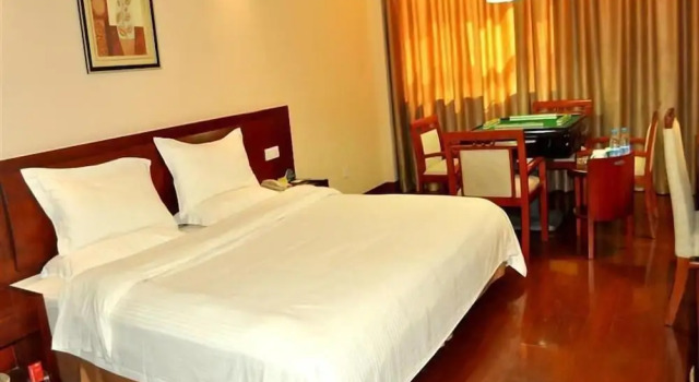 Двухместный номер Deluxe GreenTree Inn Zhoushan Xincheng Business Hotel