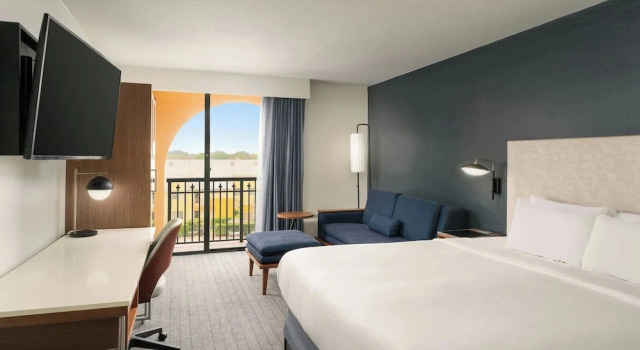 Двухместный номер Standard с балконом Courtyard by Marriott Boynton Beach