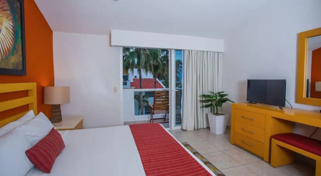 Suites Family Emotion by Marival Resort - All Inclusive, Забронировать Курортный отель Отели Наярит с бассейном, Бассейн