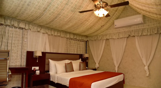 Pride Hotel & Convention Centre Indore, Reserva ahora Hotel Indore 