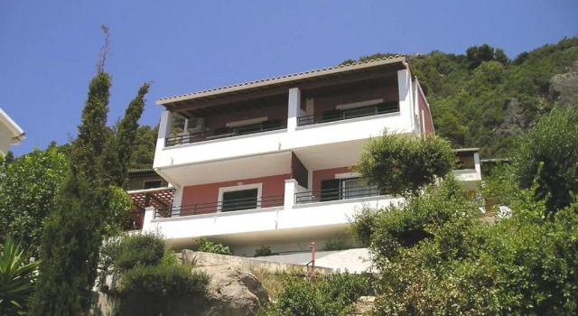 Апартаменты Glyfada beach two floors apartment 2-3 people