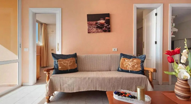 Apartamento en Los Gigantes, Tenerife, Book Apartment Hotels in Tenerife with Parking, Parking