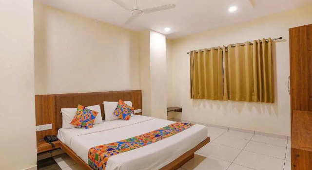 Super Oyo 92093 Mahaveer Tower, Rezervovat Hotel Hotely v Rajasthan s parkováním, Parkování