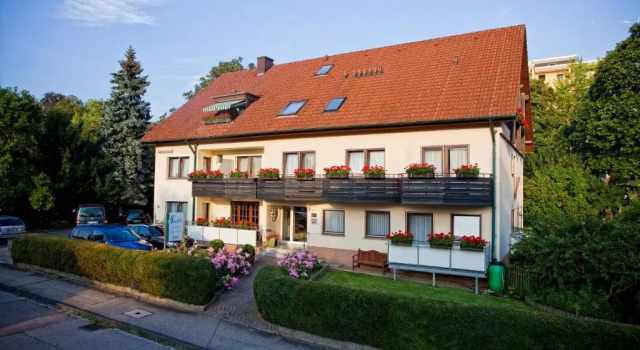 Hotel garni Schacherer, Забронировать Отель Мюлльхайм 