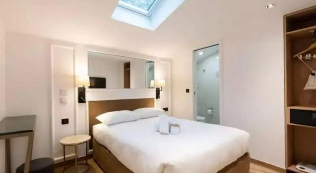 Двухместный номер Standard c 1 комнатой HOTEL AU COEUR DE REPUBLIQUE
