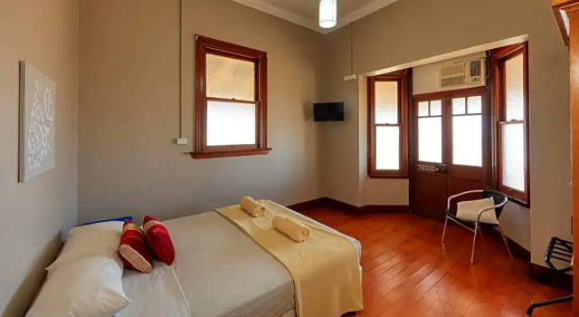 Двухместный номер Economy Hotel Corones