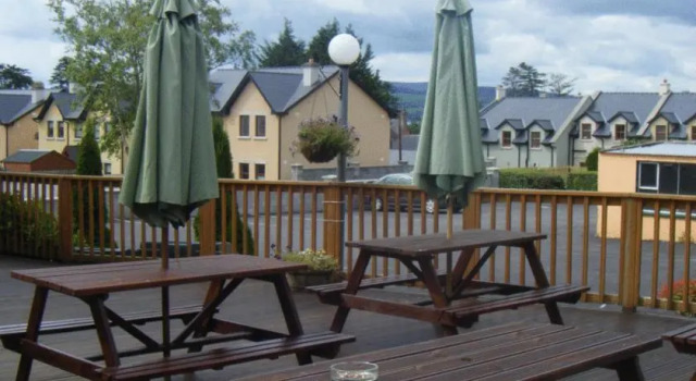 Mountshannon Hotel, Prenota Hotel  