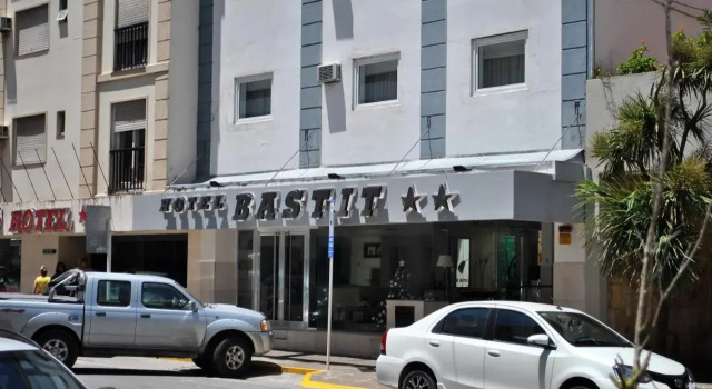 Hotel Bastit, Забронировать Отель Мар-дель-Плата 
