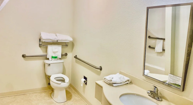 Люкс Deluxe Park View Inn & Suites, Hoisington