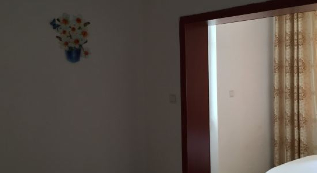 Трёхместный люкс Jinyuan Hotel, Lijiang
