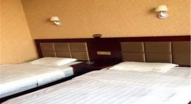 Alashan Ejin Aerospace Inn, Buchen Sie Hotel Ejin Banner 