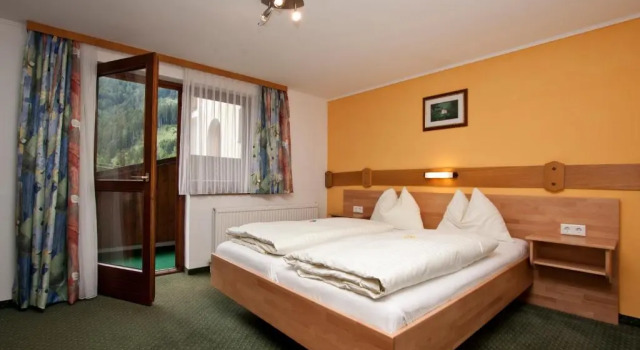 Номер Economy Berghotel Lämmerhof