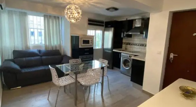 apartamento sevilla enzo, Забронировать Апартаменты/квартира Серро-Амате Севилья, рядом с Centro Deportivo Amate