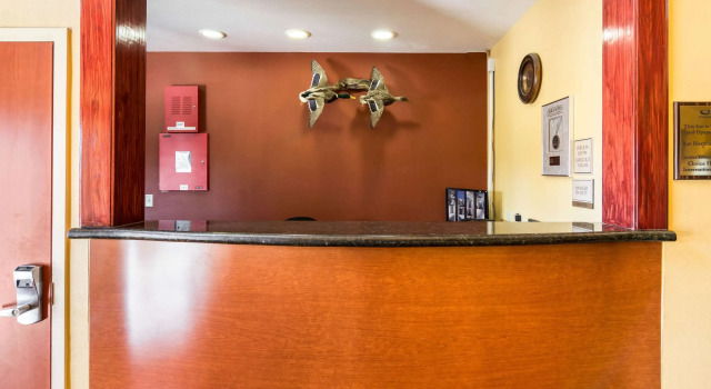 Econo Lodge Inn & Suites Little Rock SW, Book Hotel Little Rock 