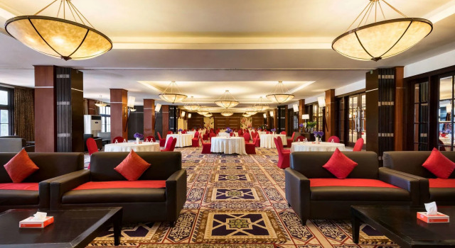 Ramada Plaza by Wyndham Karachi Airport Hotel