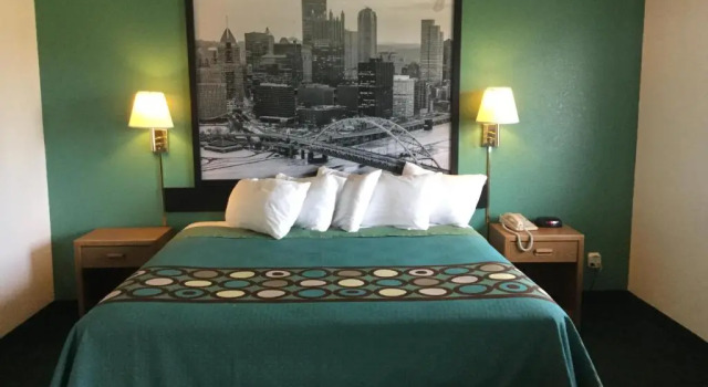 Номер Standard Super 8 by Wyndham New Stanton
