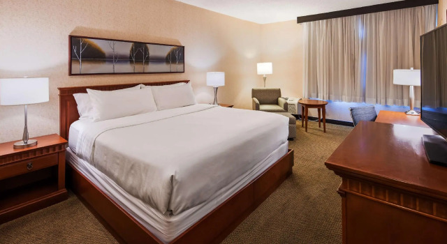 Четырёхместный номер Standard Radisson Hotel Montreal Airport