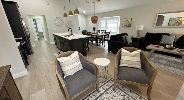 Коттедж 3067bal South Facing Pool & Spa - Free Pool Heat Special!!