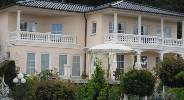 Вилла Eifelpalace SB4 am Nürburgring