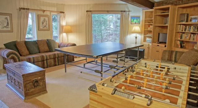 16 Forest Rd - 5 Br Home
