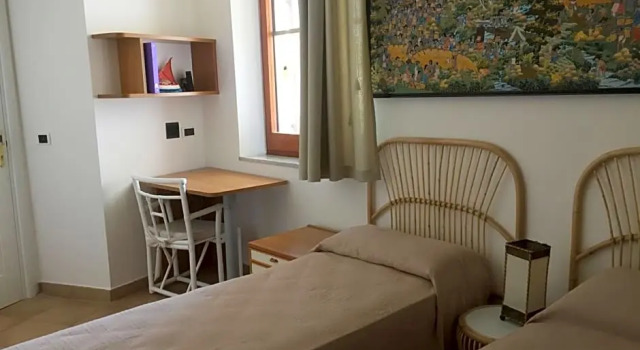 VelaLatina Residence B&B Soverato - Camera Maestrale & Camera Tramontana