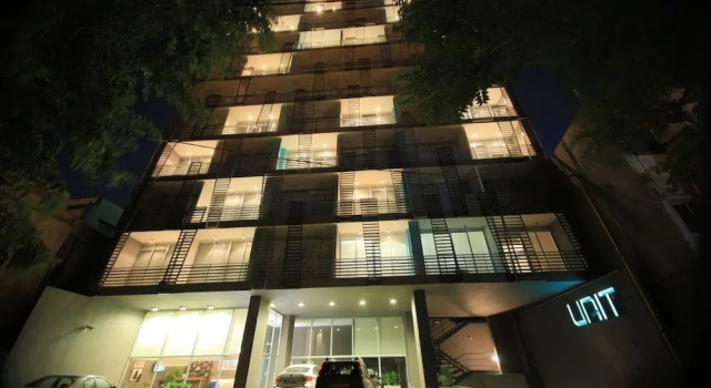 Unit For Living, Rezerwuj Hotel Hotele w Greater Beirut z parkingiem, Parking