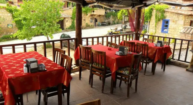 Sahmeran Konak