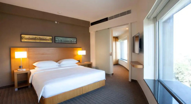 Двухместный люкс Hyatt Place Hyderabad Banjara Hills