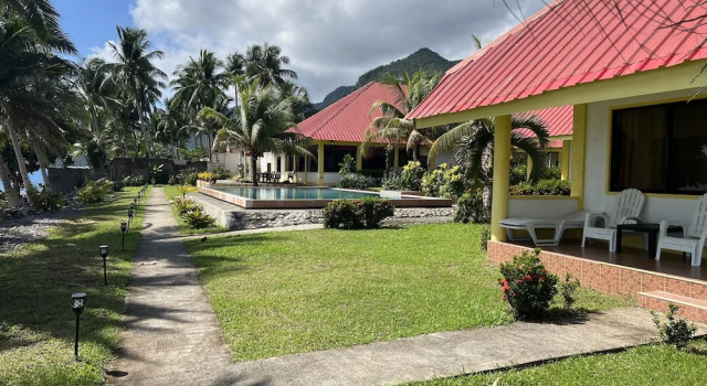 Бунгало Deluxe Pintuyan Dive Resort