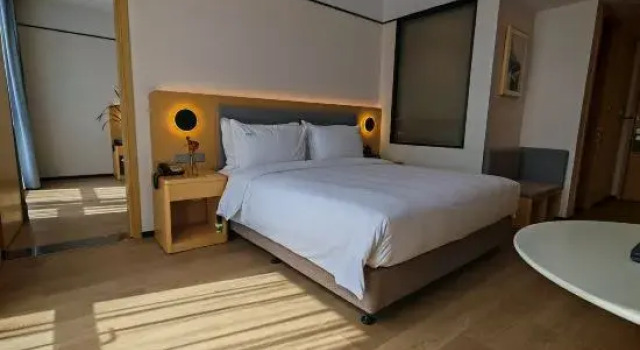 Люкс Holiday Inn Xi’an High Tech Zone by IHG
