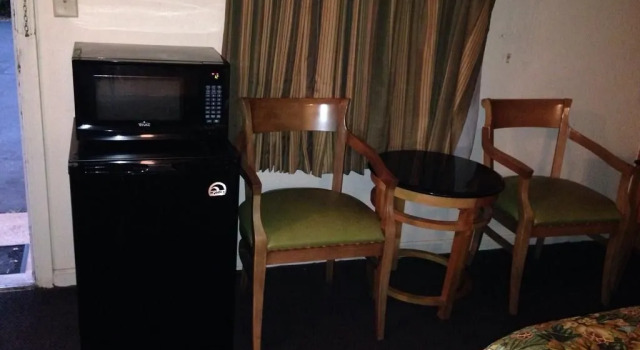 Twin Spruce Motel, 预订 汽车旅馆 柏林 马萨诸塞州